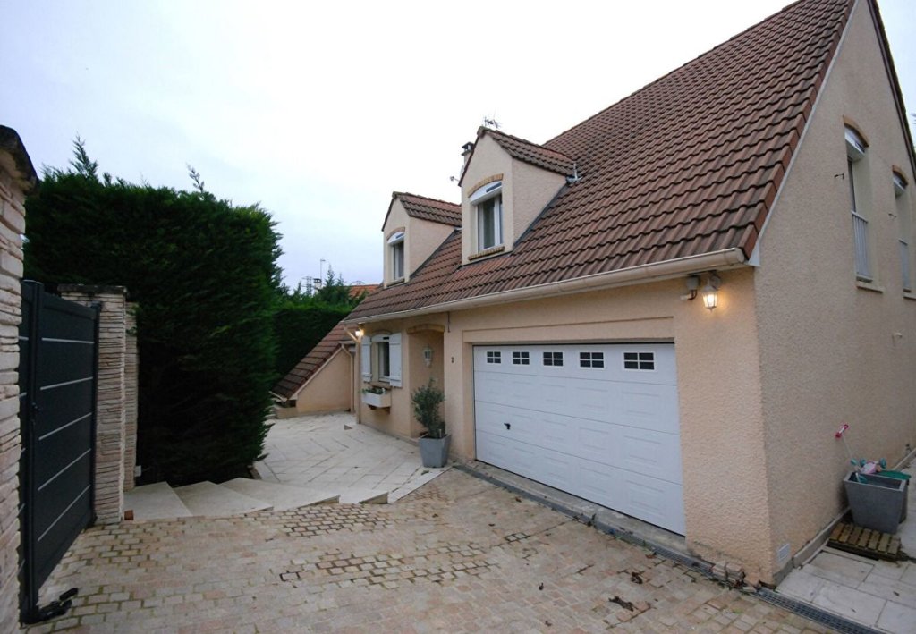 MAISON à LESIGNY 206m² à vendre 1