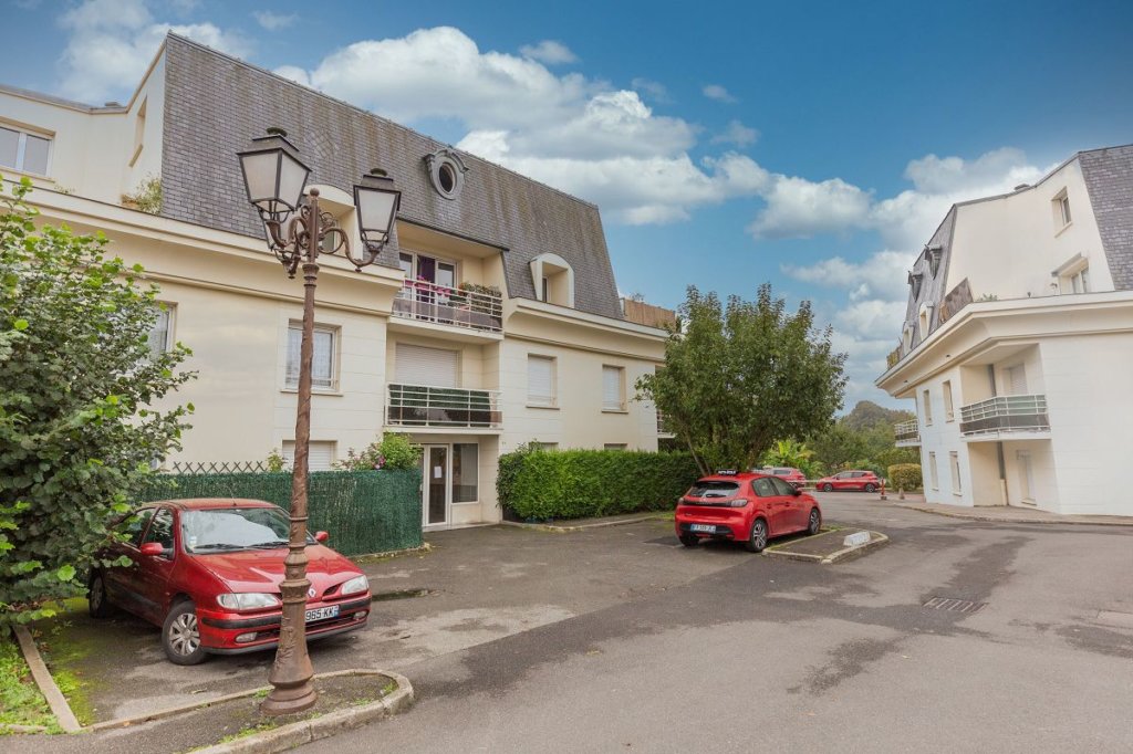 F3 à LA QUEUE EN BRIE 100m² à vendre 1