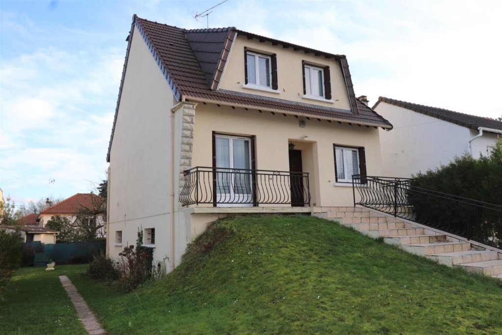 Maison à GRETZ ARMAINVILLIERS 110m²  1