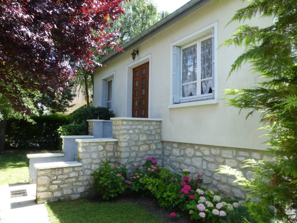 Maison à Rozay-en-Brie 96m²  1