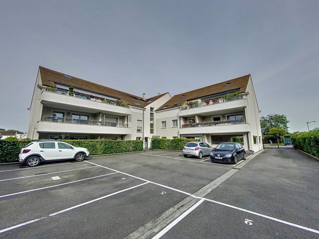 Appartement à Ozoir-la-Ferrière 114m² 1 1