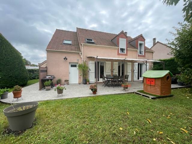 Maison à Tournan-en-Brie 133m² 1 1