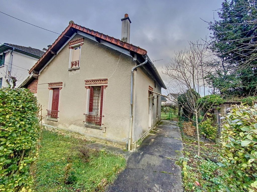 Maison à Roissy-en-Brie 58m² 1 1