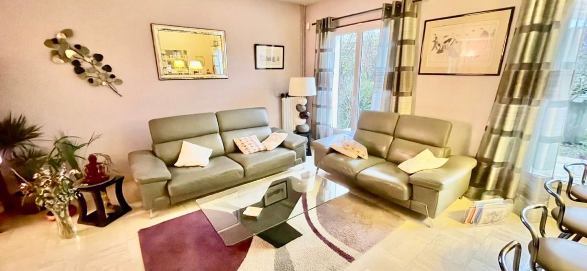 Maison à Pontault-Combault 142m²  1