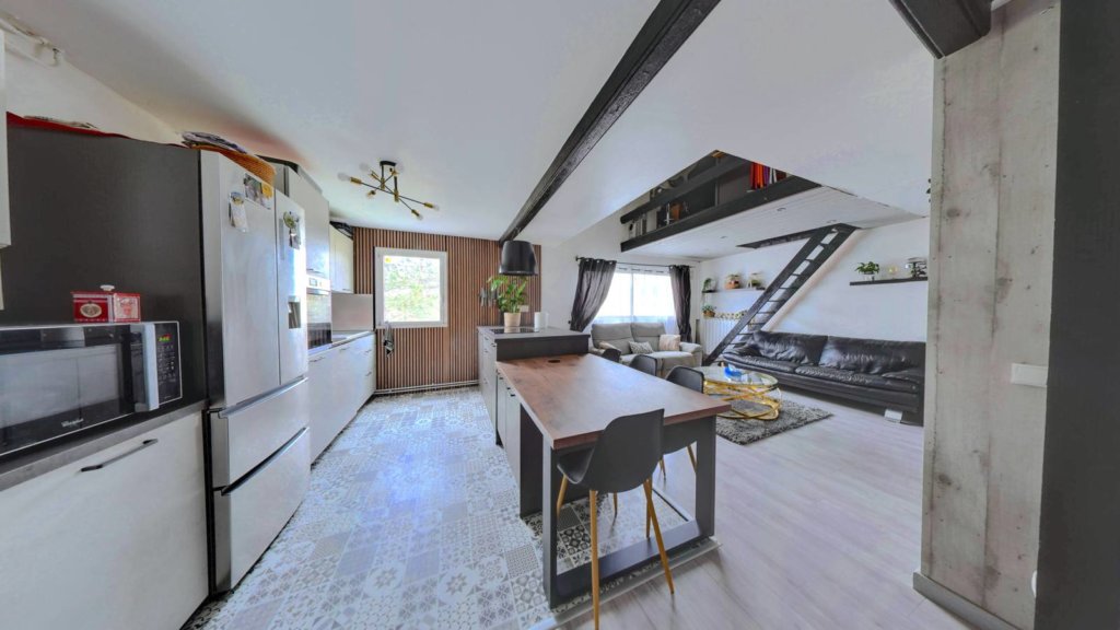 Appartement à Roissy-en-Brie 98m²  1