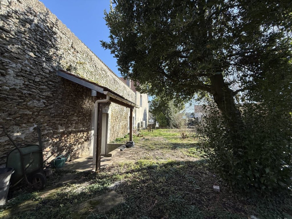 Maison à Roissy-en-Brie 140m²  1