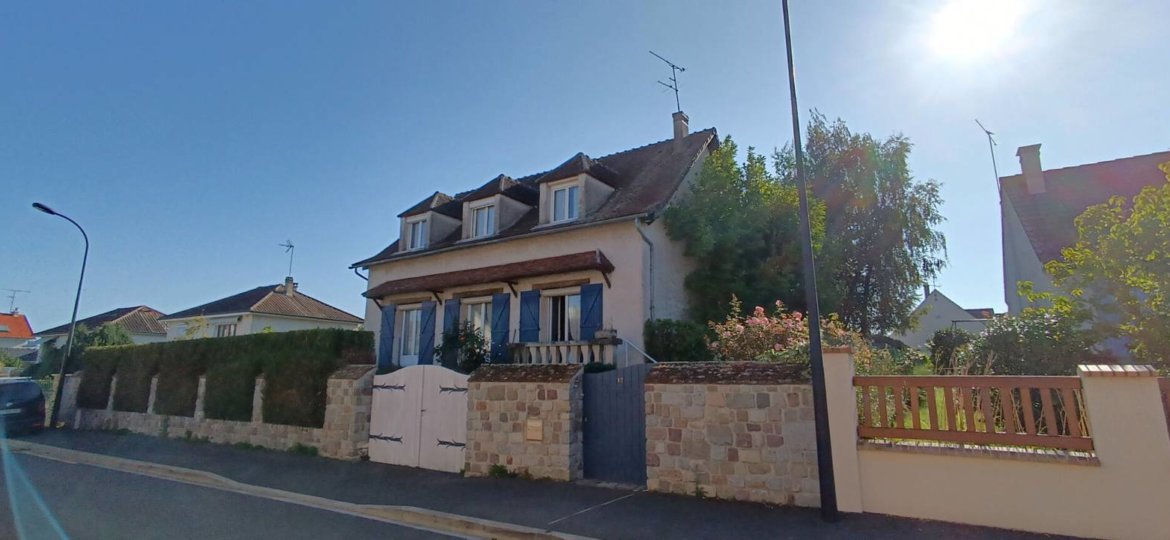 Maison à Fontenay-Trésigny 155m² 1 1