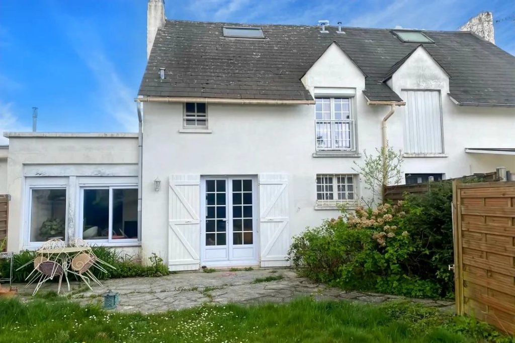 Maison à Ozoir-la-Ferrière 113m²  1