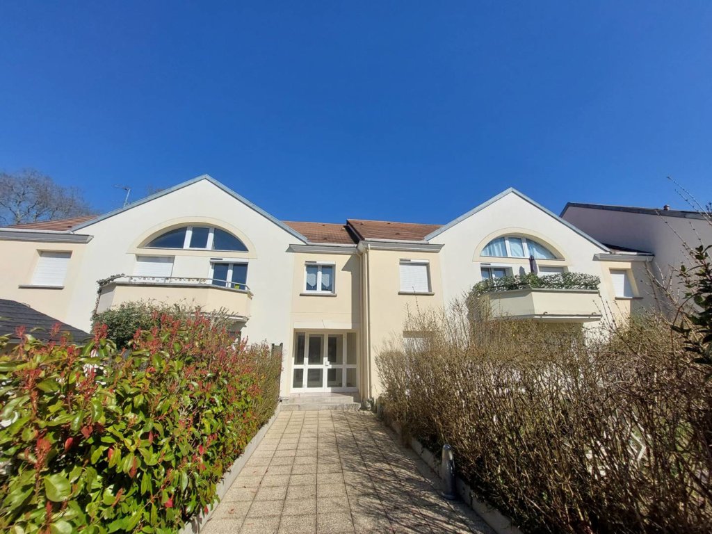 Appartement à OZOIR LA FERRIERE 73