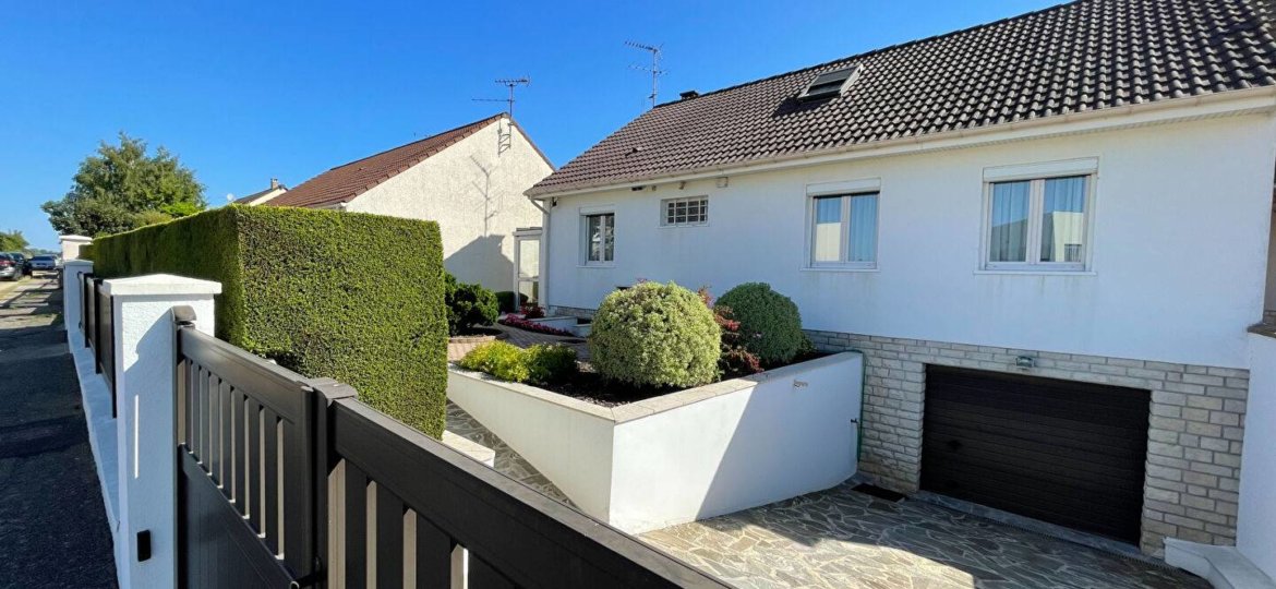 Maison à Chevry-Cossigny 110m² 1 1