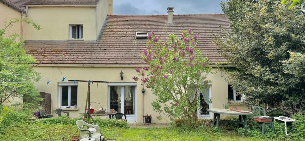 Maison à Tournan-en-Brie 165m²  1