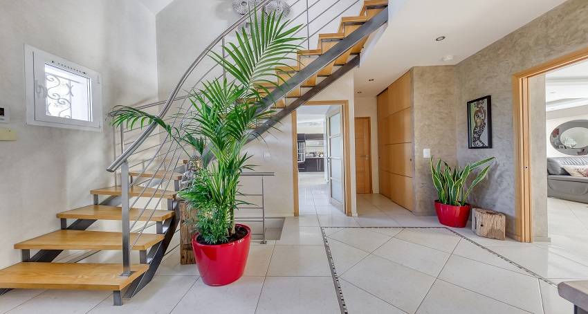 Maison à ROISSY EN BRIE 214m²  1
