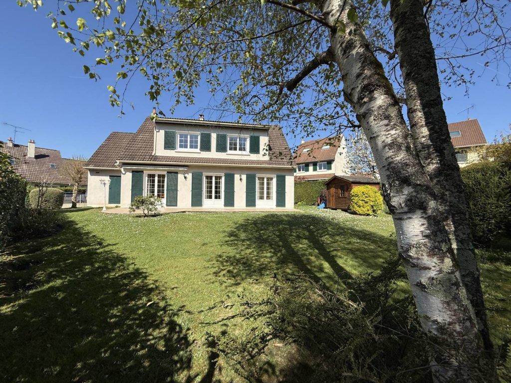 Maison à PONTAULT-COMBAULT 140
