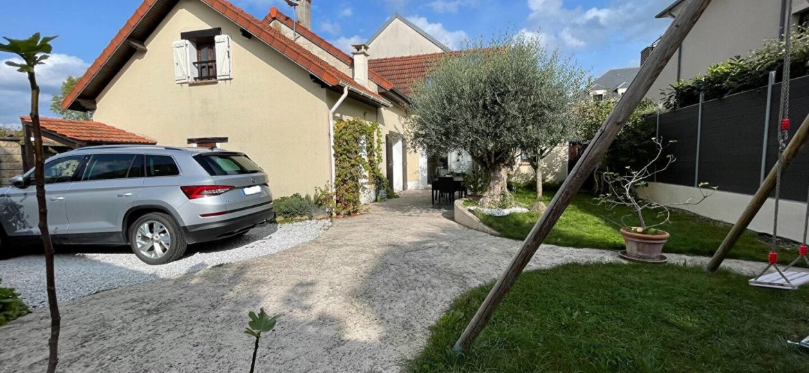 Maison à Chevry-Cossigny 108m² 1 1