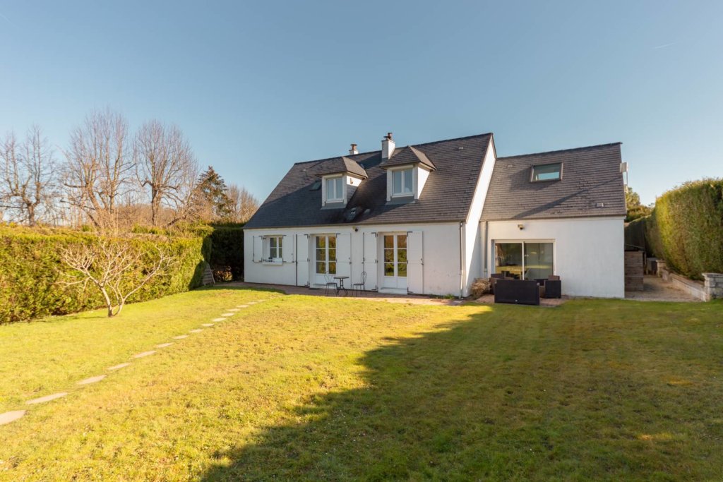 Maison à . 137m²  1