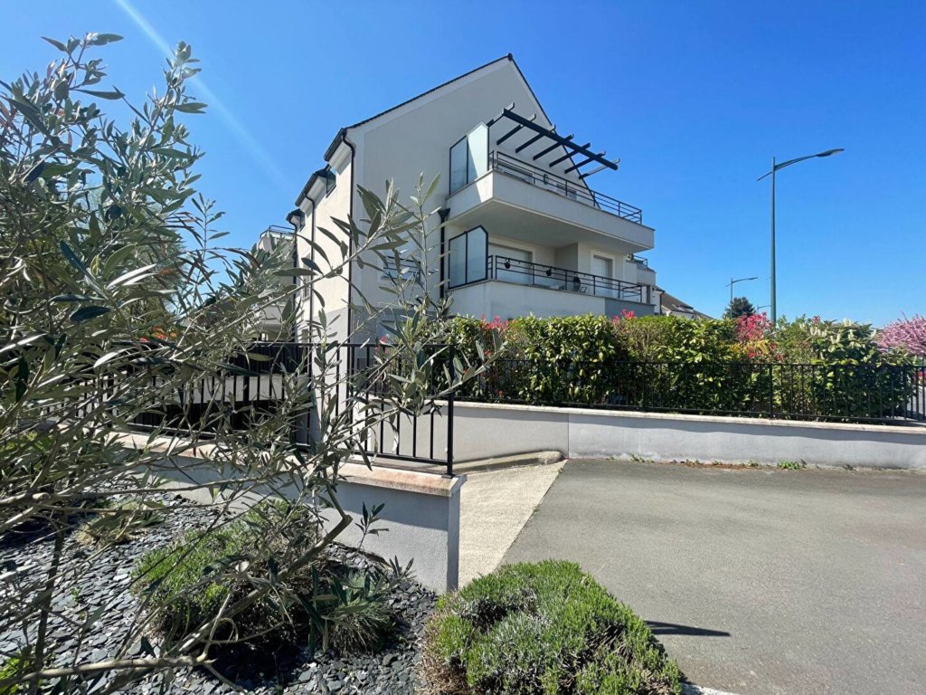 Appartement à Ozoir-la-Ferrière 91m²  1