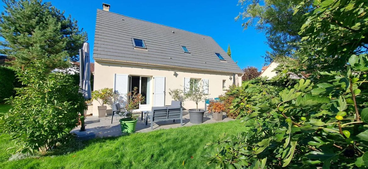 Maison à Chevry-Cossigny 147m² 1 1