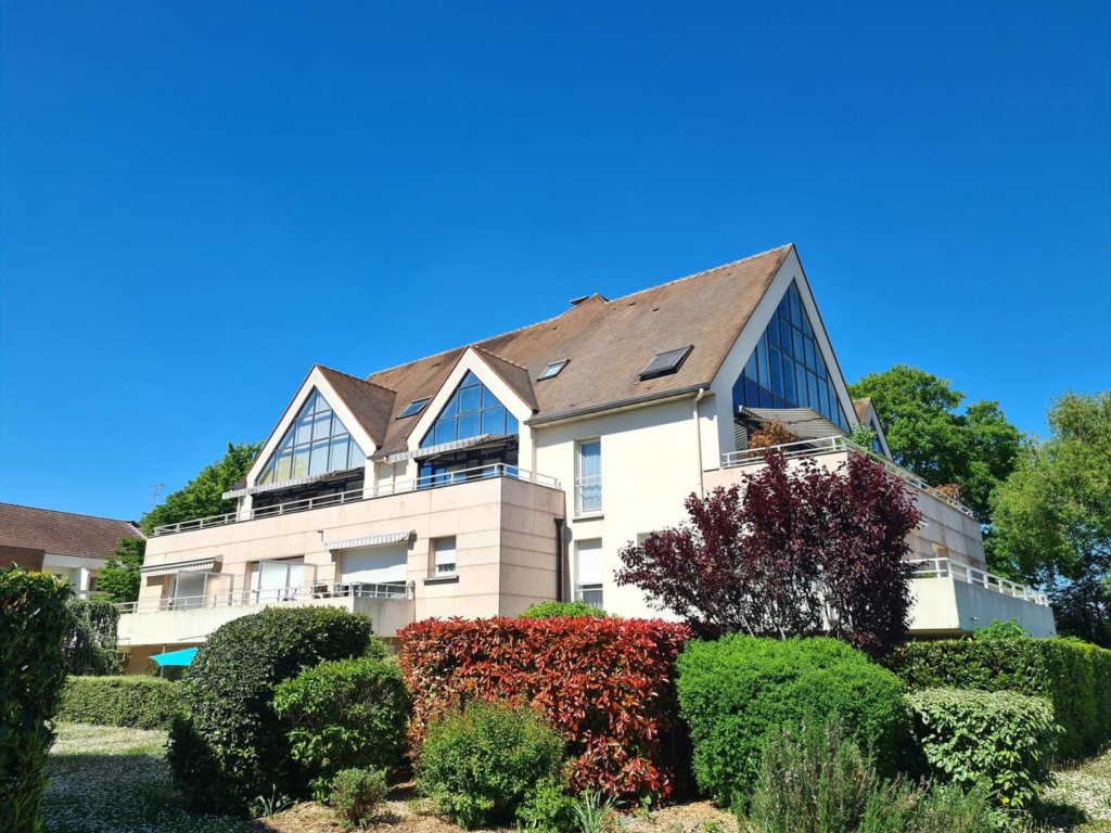 Appartement à OZOIR LA FERRIERE 107