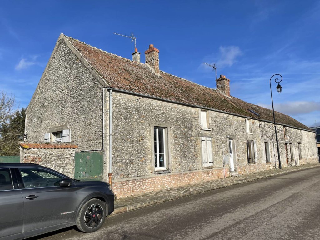 Maison à PECY 90m² 1 1