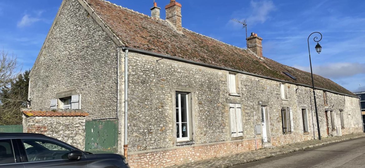 Maison à PECY 90m² 1 1