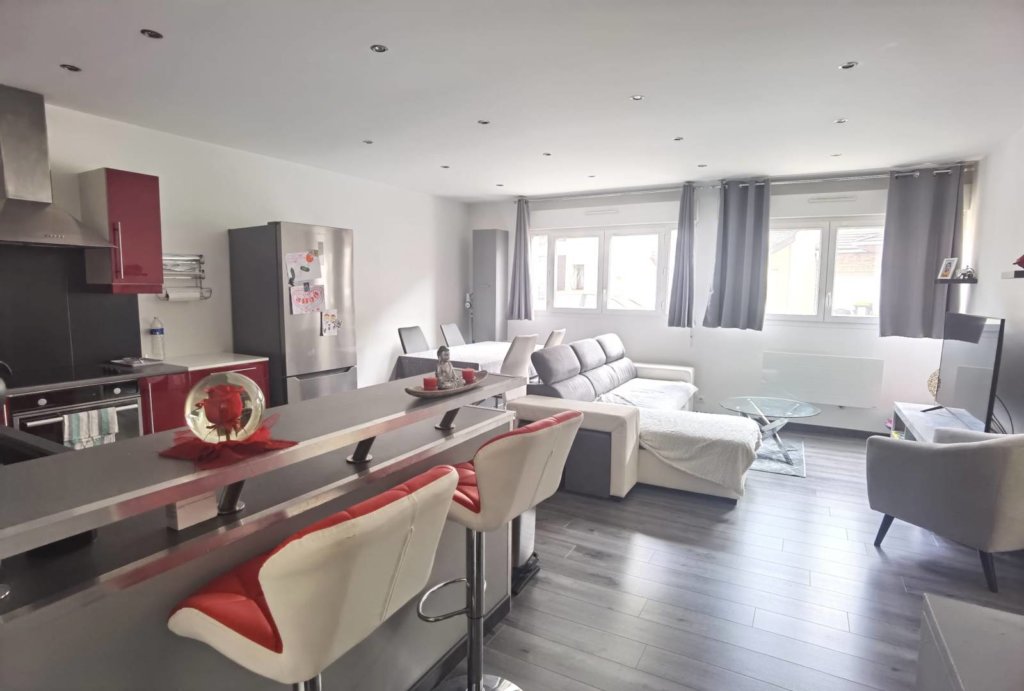 Appartement à OZOIR LA FERRIERE 58m² 1 1