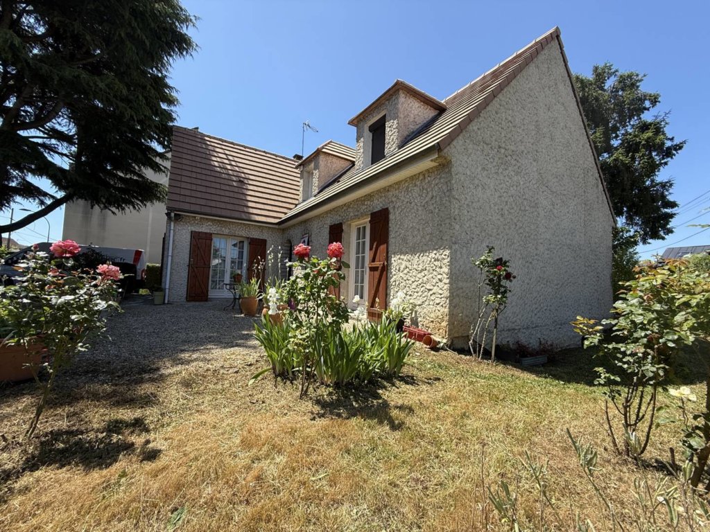 Maison à Pontault-Combault 105m²  1
