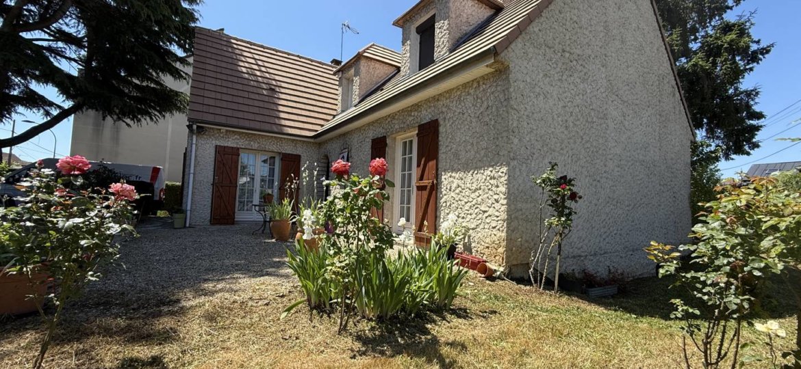 Maison à Pontault-Combault 105m²  1