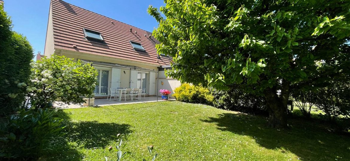 Maison à Chevry-Cossigny 94m²  1