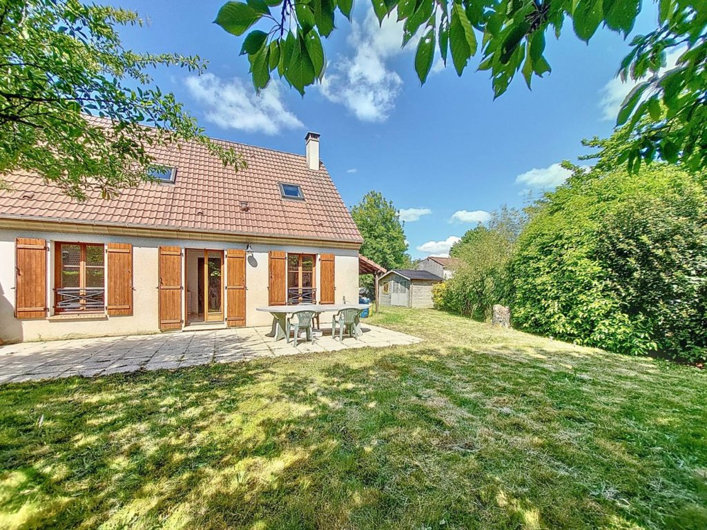 Maison à Roissy-en-Brie 89m²  1