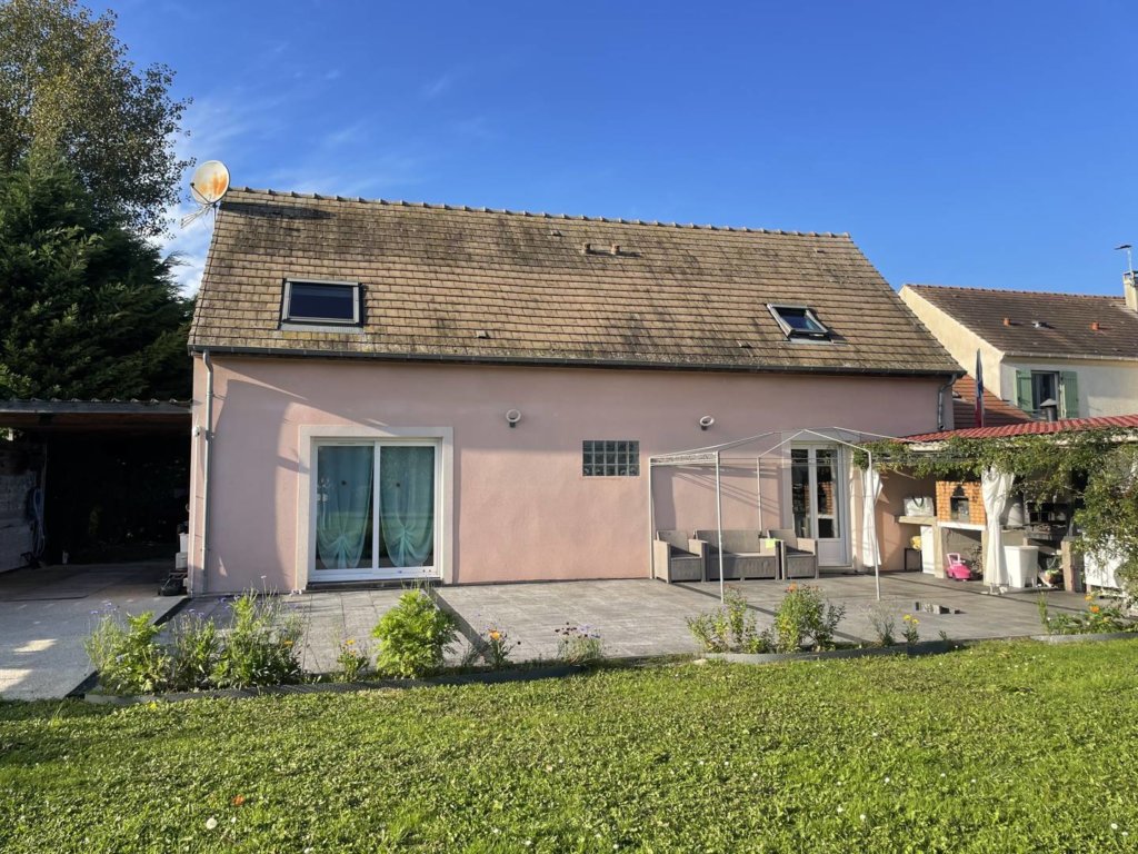 Maison à Pécy 142m²  1