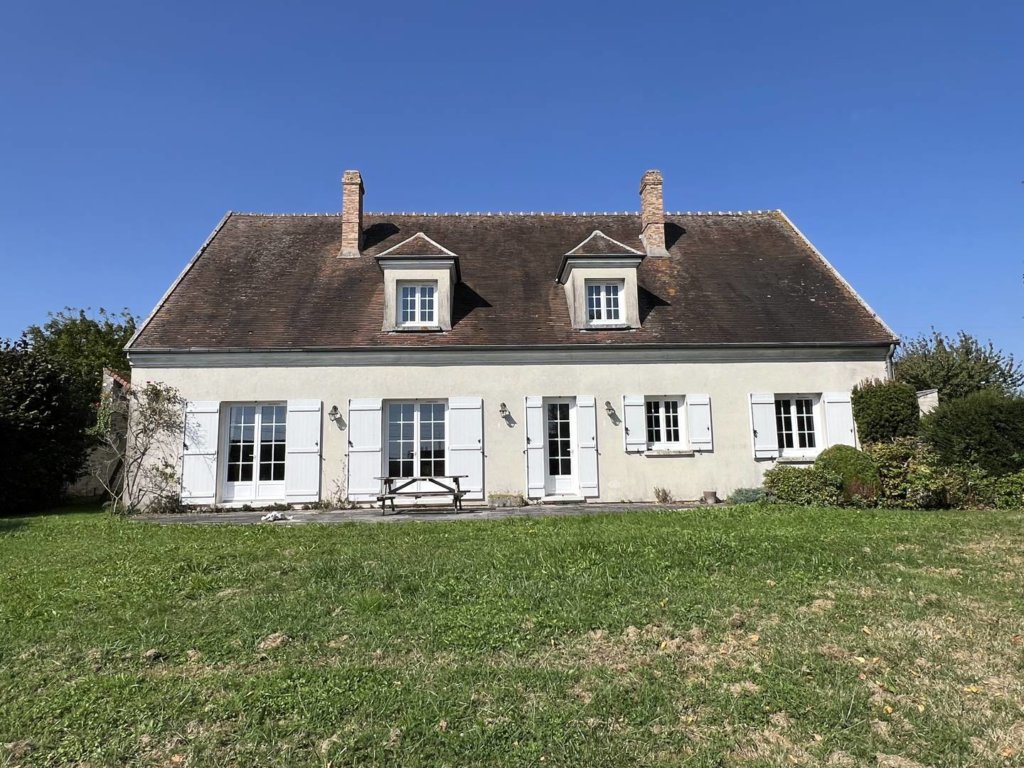 Maison à BETON BAZOCHES 233m²  1