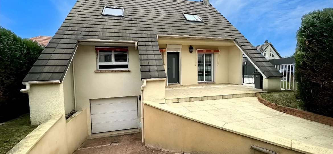 Maison à Chevry-Cossigny 109m² 1 1