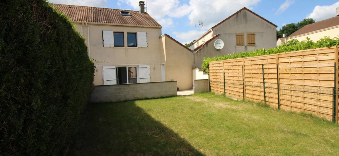 Maison à ROISSY EN BRIE 85m²  1