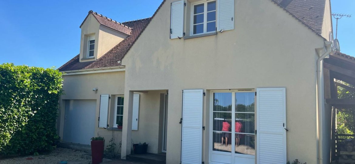 Maison à Lumigny-Nesles-Ormeaux 130m²  1
