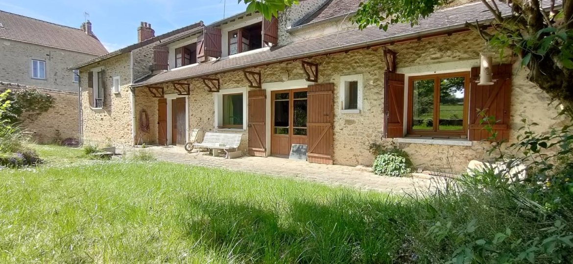 Maison à Bernay-Vilbert 197m²  1