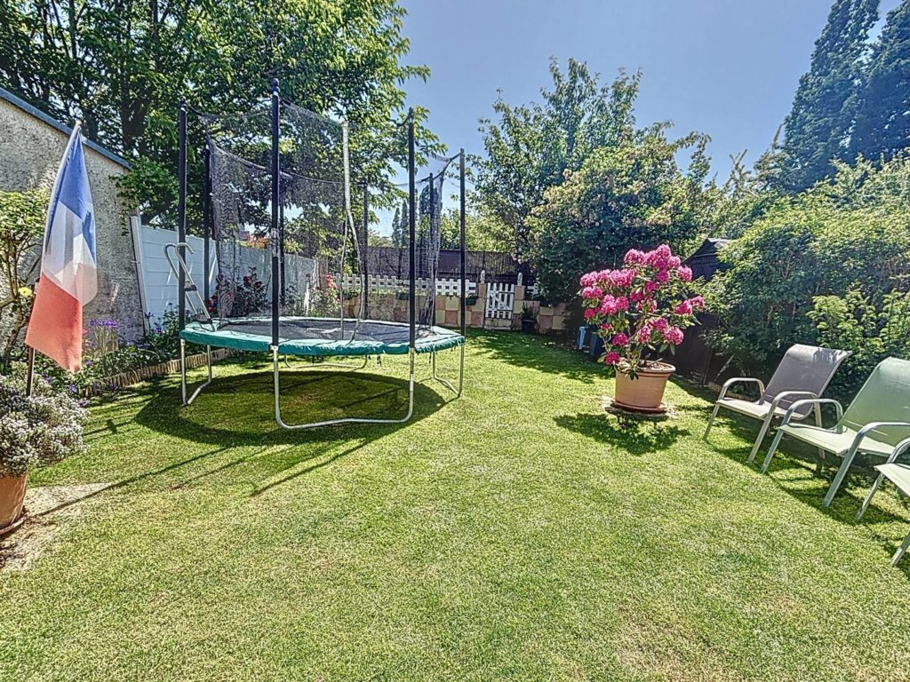 Maison à Roissy-en-Brie 123m²  1