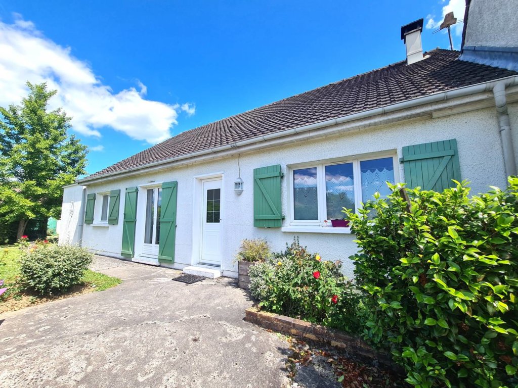Maison à OZOIR LA FERRIERE 129m²  1