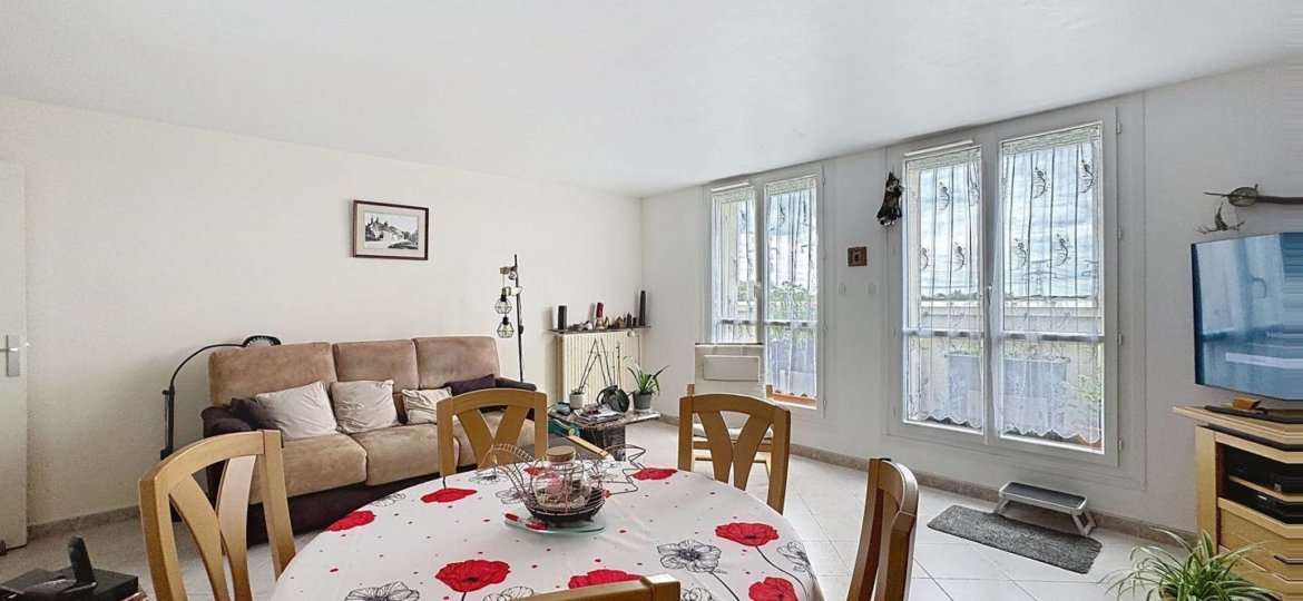 Appartement à Roissy-en-Brie 90