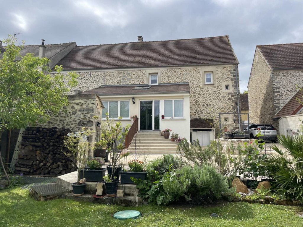Maison à VOINSLES 185m²  1