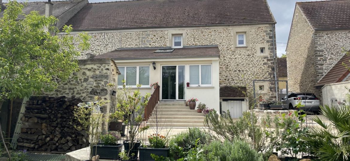 Maison à VOINSLES 185m²  1
