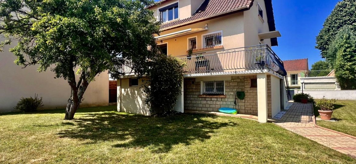 Maison à Presles-en-Brie 116m²  1