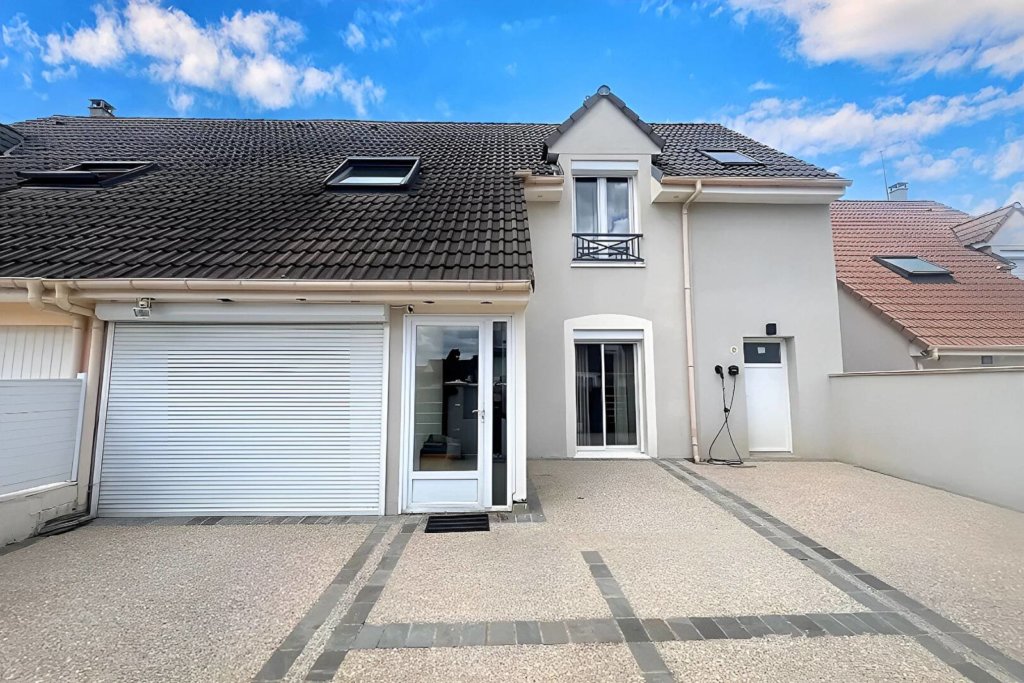 Maison à Roissy en brie 134