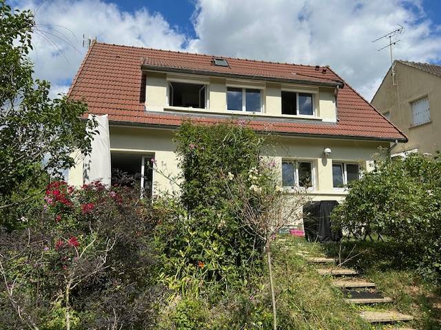 Maison à Tournan-en-Brie 135m²  1