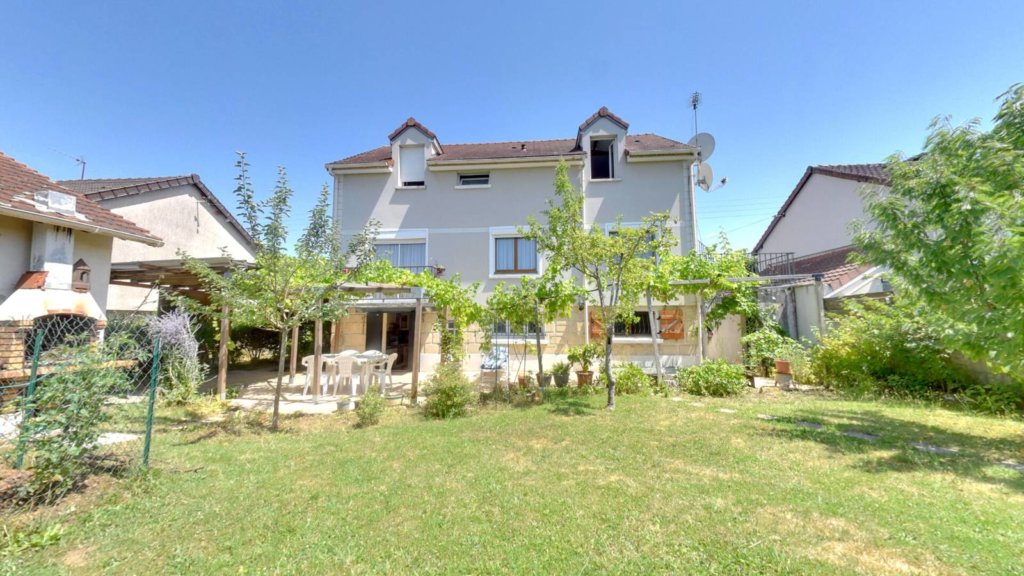 Maison à Roissy-en-Brie 150