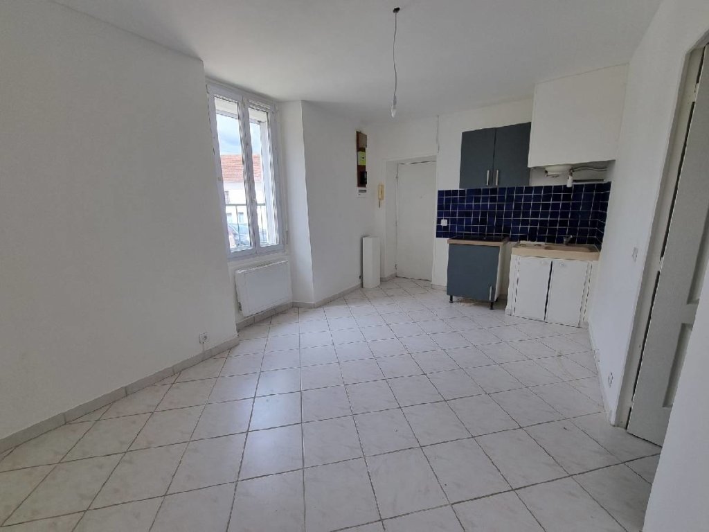 Appartement à Tournan-en-Brie 32m²  1