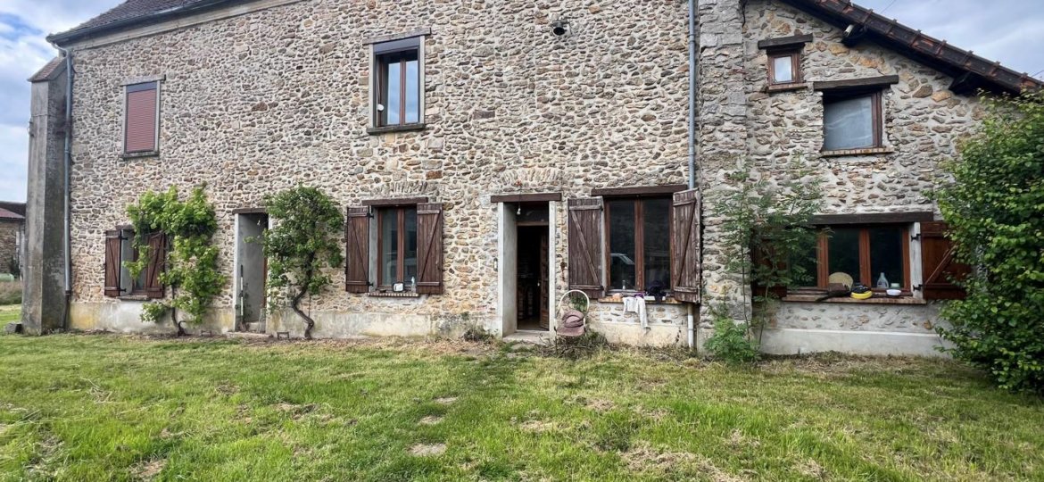 Maison à Chaumes-en-Brie 255m² 1 1