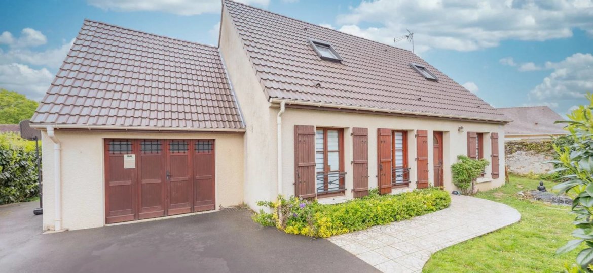 Maison à La Houssaye-en-Brie 145m² 1 1