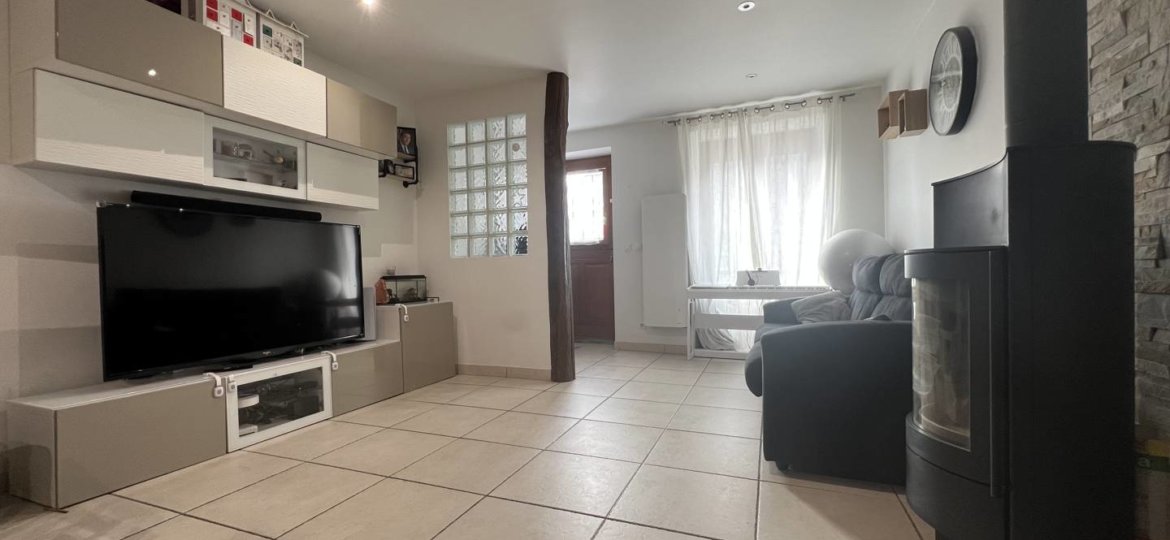 Maison à Fontenay-Trésigny 82m² 1 1
