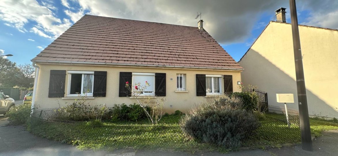 Maison à Solers 99m² 1 1