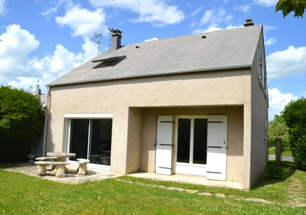 Maison à ROZAY EN BRIE 105m²  1